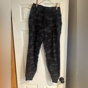 Lululemon Black Camo Women’s Jogger Sweat Pants